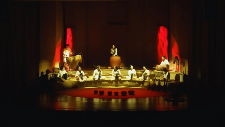 Trình diễn nhạc cụ từ gốm 